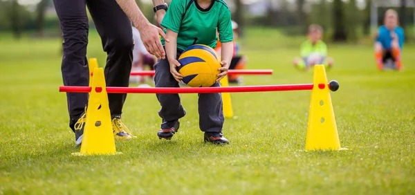 穆勒：下赛季我还会在温哥华白浪，我对这里非常满意