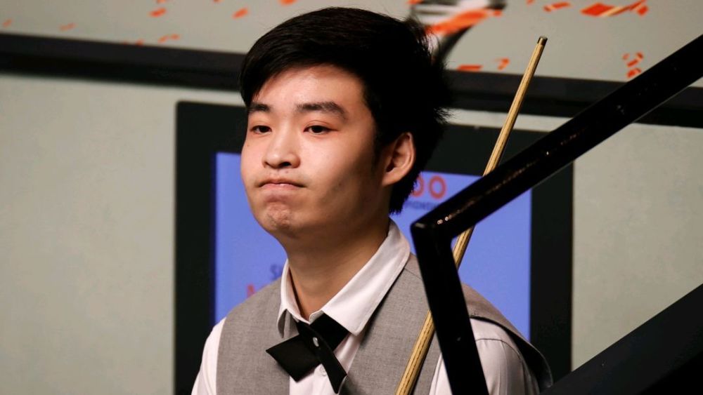 其中红牌的 其中红牌的