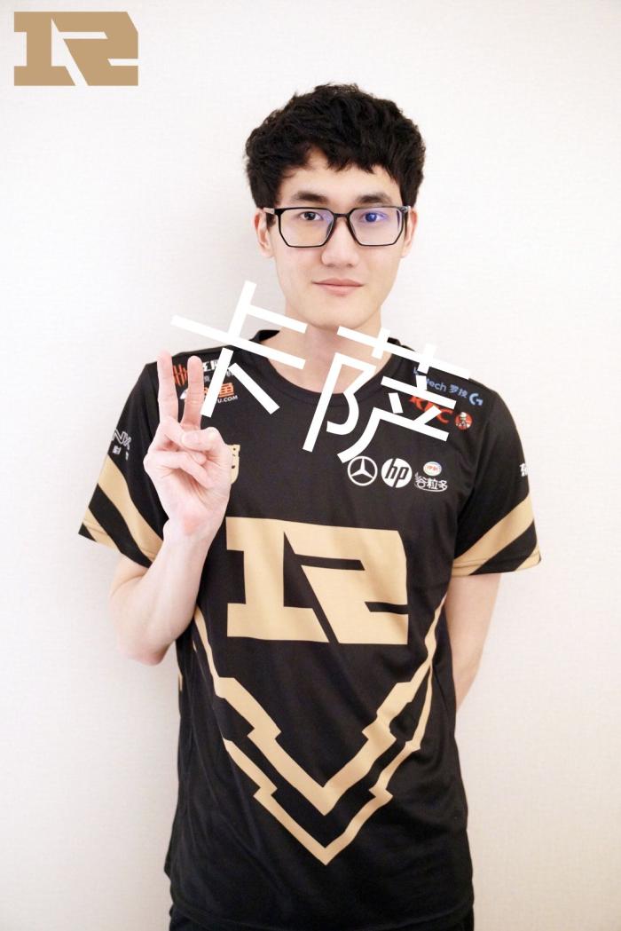 得更大的成 得更大的成